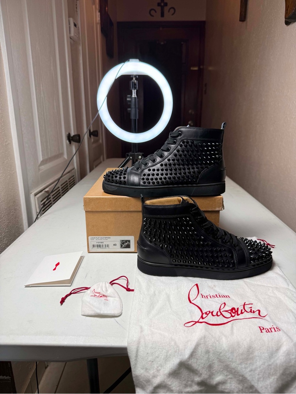Red bottoms LOUBOUTIN LOUIS FLAT CALF SPIKES In Black Sz 40 / US 7 men